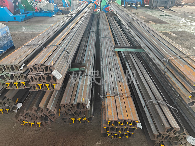 道軌、道夾板